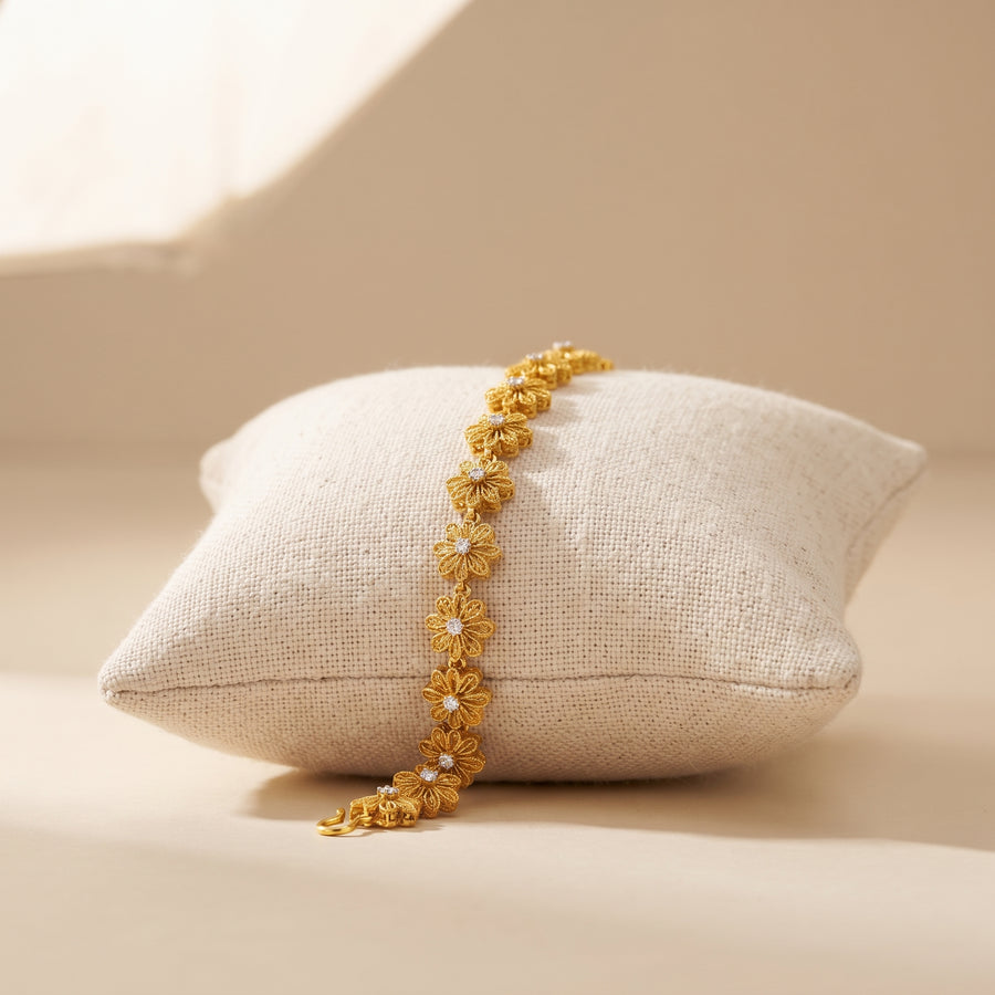 Elegant Golden Blossom Link Bracelet